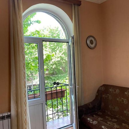 Agora Arcs Apartment Erevan Esterno foto