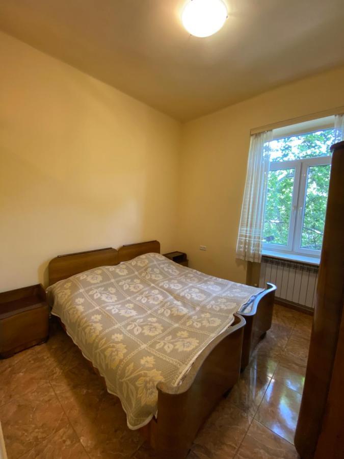 Agora Arcs Apartment Erevan Esterno foto